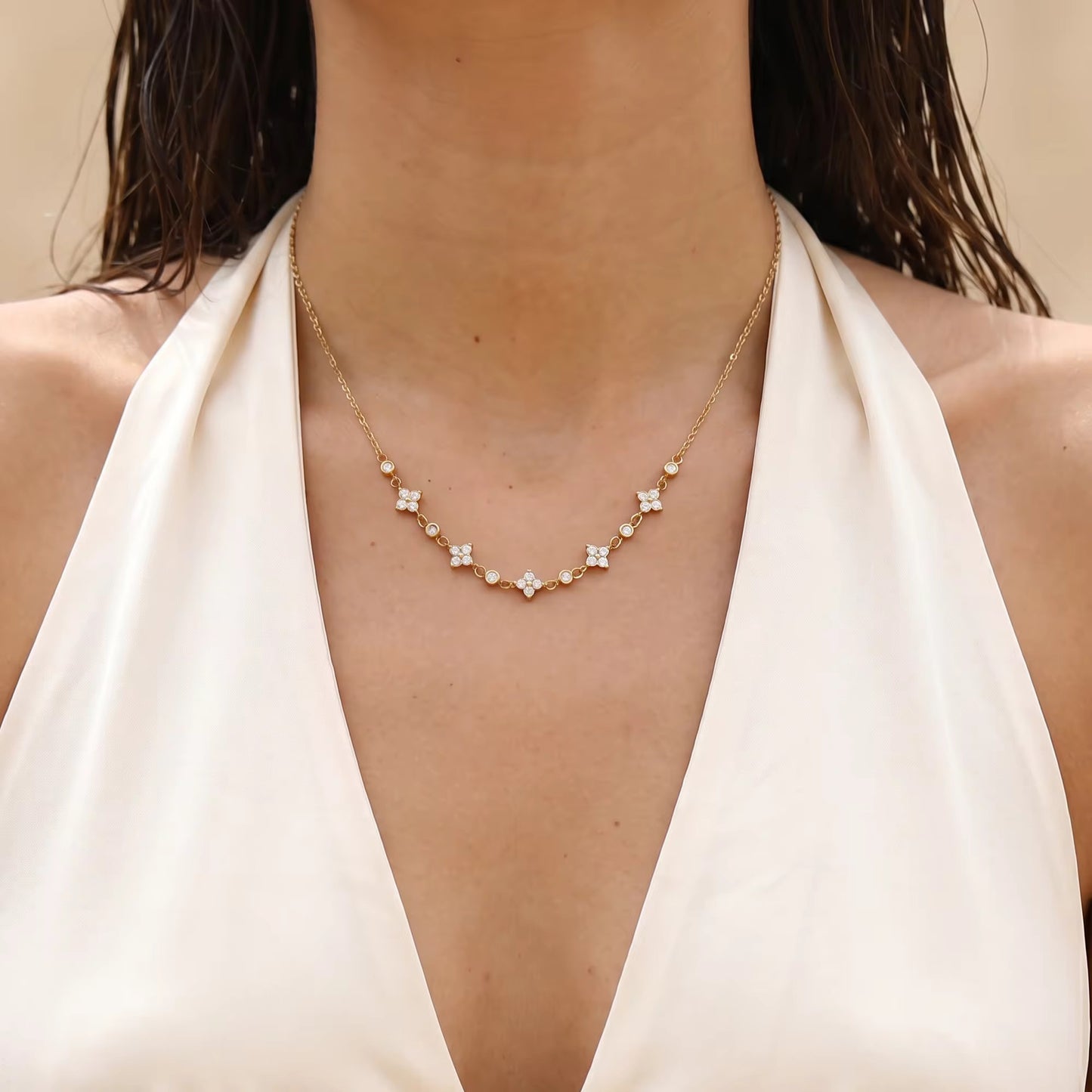 LARA NECKLACE
