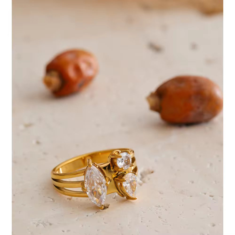 ALEXIS RING
