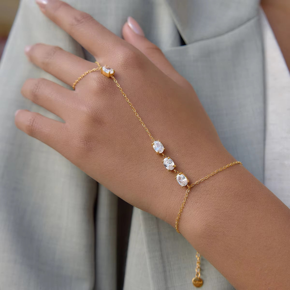 LENORA HANDCHAIN